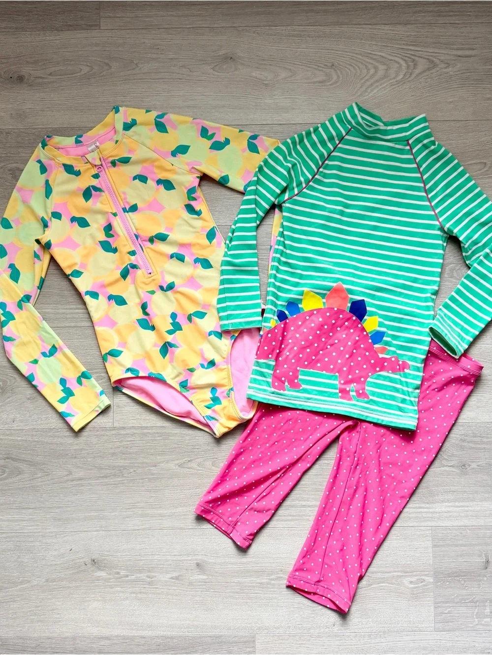 Mini Boden Rashguard Set - Picture 1 of 7